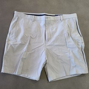 Vineyard Vines shorts